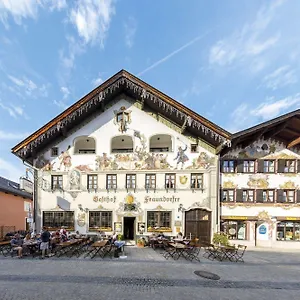 & Fraundorfer Penzion