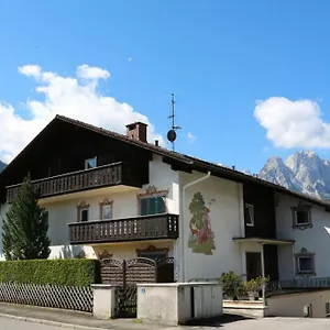  Apartment Mountain View